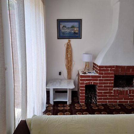 Apartamento Apartman On The Beach - Nemira, Omiš Exterior foto