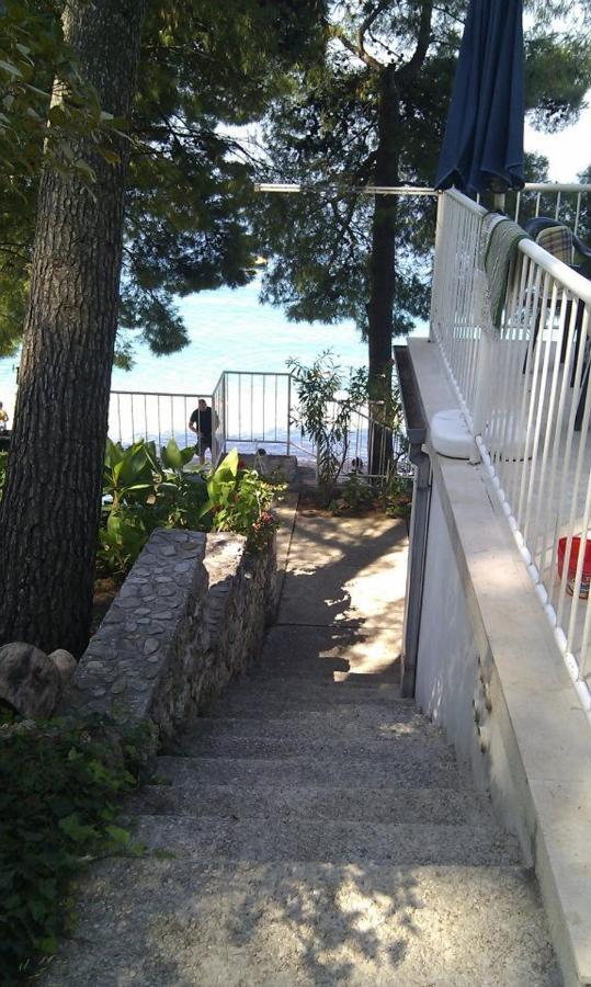Apartamento Apartman On The Beach - Nemira, Omiš Exterior foto